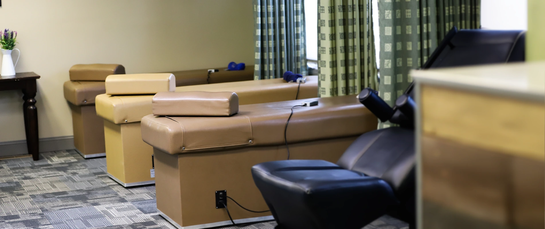 Decompression tables inside the Action Wellness clinic